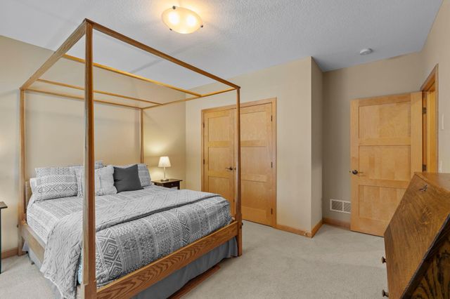 10064 Adam Avenue, Inver Grove Heights, MN 55077