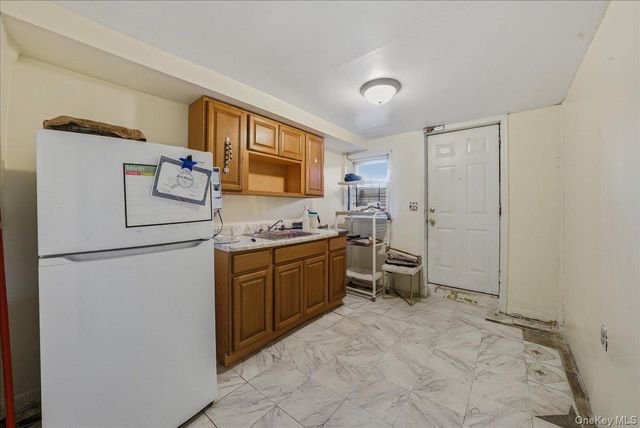 3310 Bouck Avenue, Bronx, NY 10469