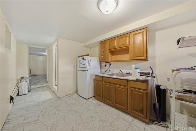 3310 Bouck Avenue, Bronx, NY 10469