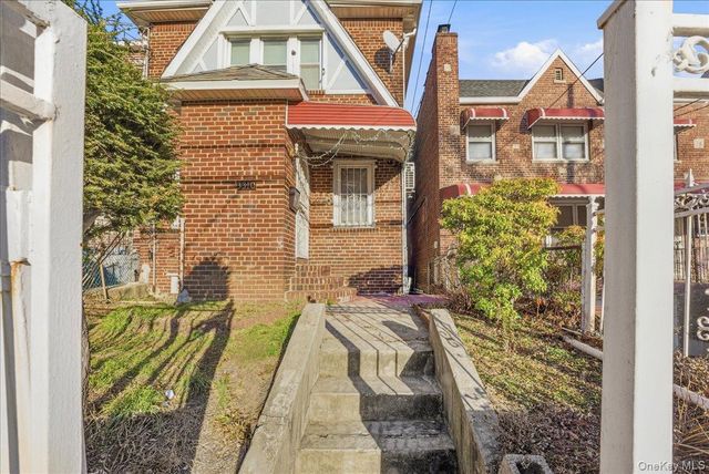 3310 Bouck Avenue, Bronx, NY 10469