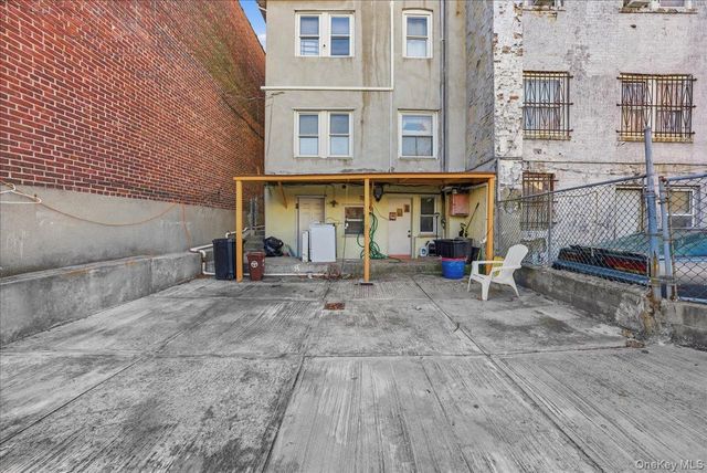 3310 Bouck Avenue, Bronx, NY 10469