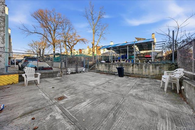 3310 Bouck Avenue, Bronx, NY 10469