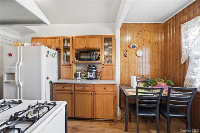 3310 Bouck Avenue, Bronx, NY 10469