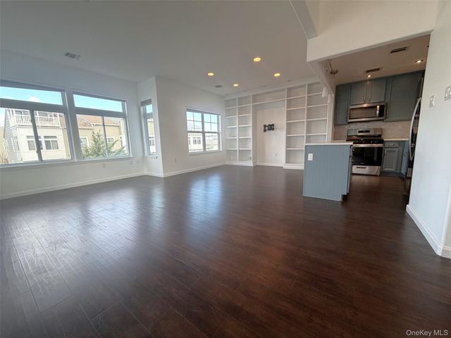 7024 Sandy Dune Way Unit B, Arverne, NY 11692