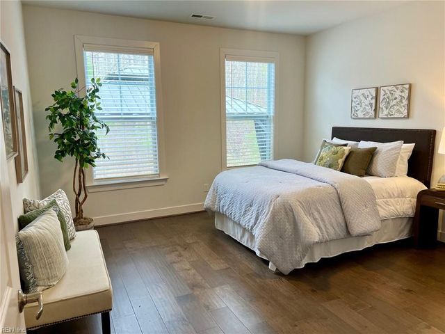 2953 Bermuda Grass LOOP, Virginia Beach, VA 23456