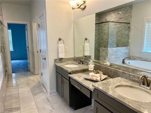 2953 Bermuda Grass LOOP, Virginia Beach, VA 23456