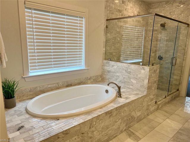 2953 Bermuda Grass LOOP, Virginia Beach, VA 23456