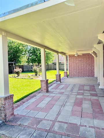 3318 Cotswald Trail, Pearland, TX 77584