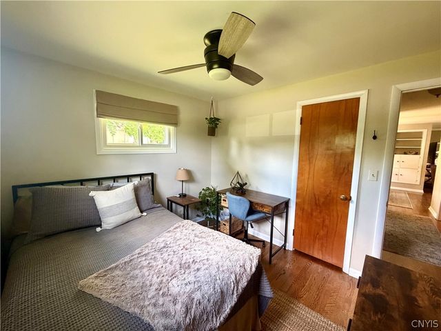 114 Kimberly Drive East, Camillus, NY 13219