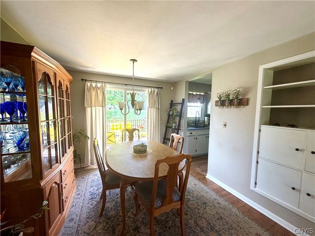 114 Kimberly Drive East, Camillus, NY 13219
