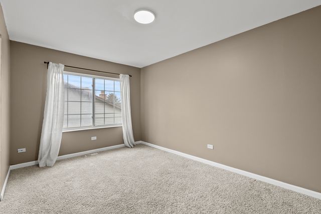 7624 W Juniper Court, Frankfort, IL 60423