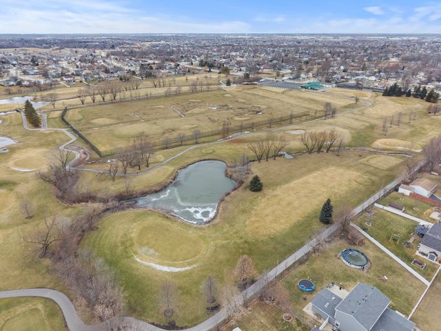 7624 W Juniper Court, Frankfort, IL 60423