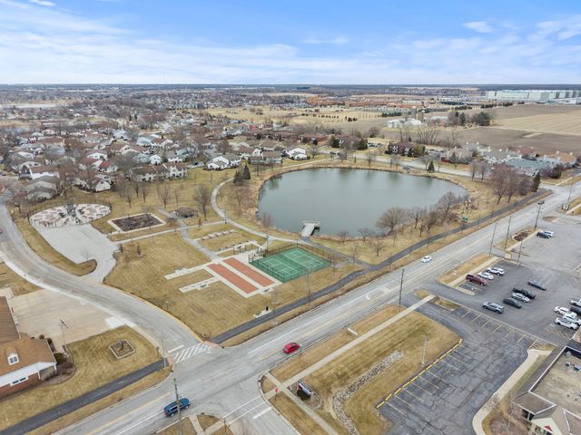 7624 W Juniper Court, Frankfort, IL 60423