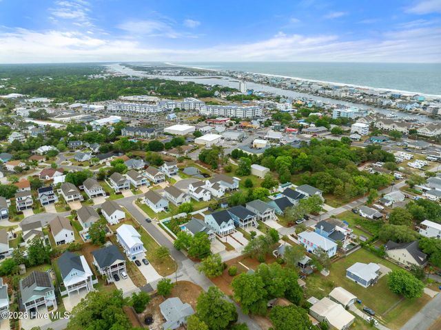 320 Goldsboro Avenue 2, Carolina Beach, NC 28428