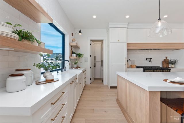 11950 W Lanktree Gulch Rd, Star, ID 83669