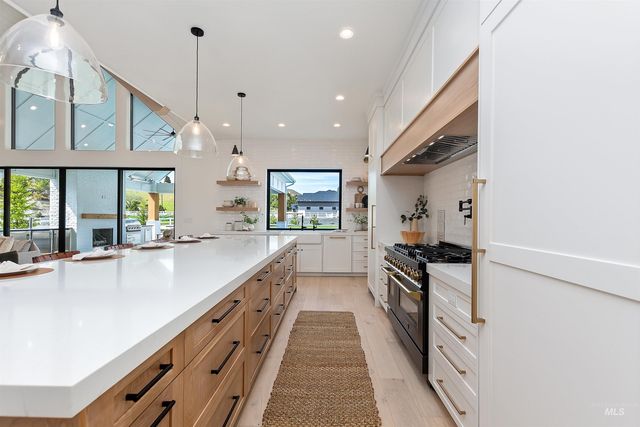 11950 W Lanktree Gulch Rd, Star, ID 83669