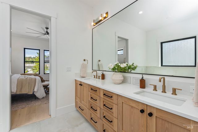 11950 W Lanktree Gulch Rd, Star, ID 83669