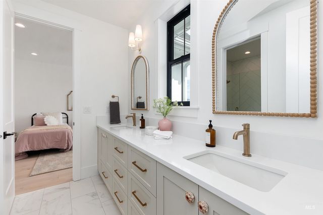 11950 W Lanktree Gulch Rd, Star, ID 83669