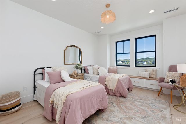 11950 W Lanktree Gulch Rd, Star, ID 83669