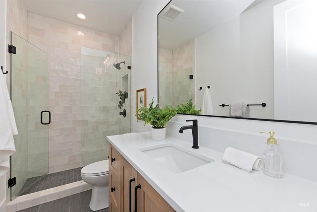 11950 W Lanktree Gulch Rd, Star, ID 83669