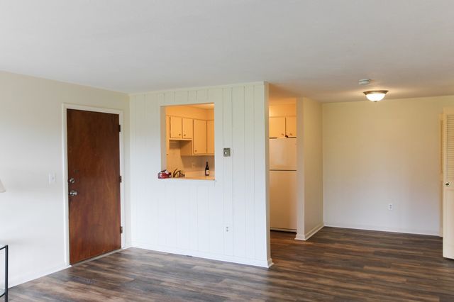 16 Williamsburg 12, Shrewsbury, MA 01545