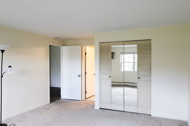 16 Williamsburg 12, Shrewsbury, MA 01545
