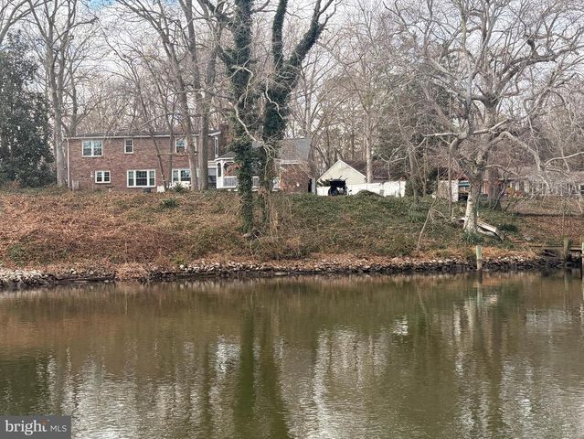 9820 N SHORE DR, Seaford, DE 19973