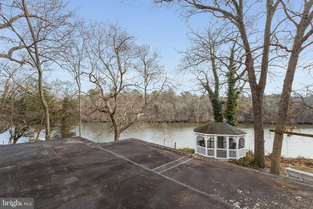 9820 N SHORE DR, Seaford, DE 19973