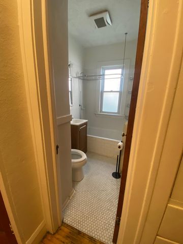3548 Portland Avenue, Minneapolis, MN 55407
