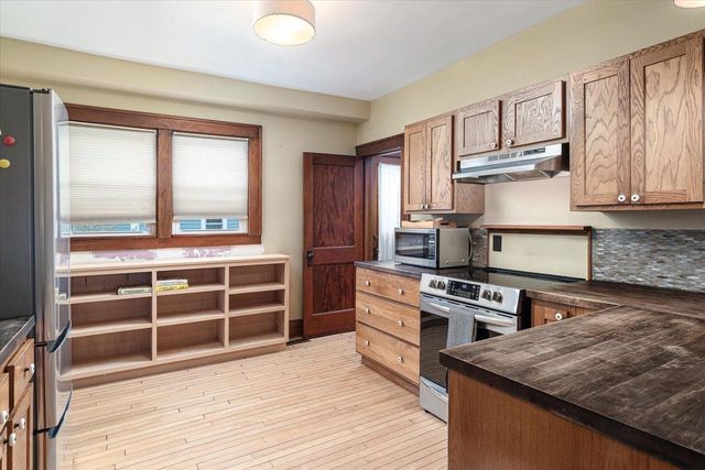 307 E Broadway STREET, Viroqua, WI 54665