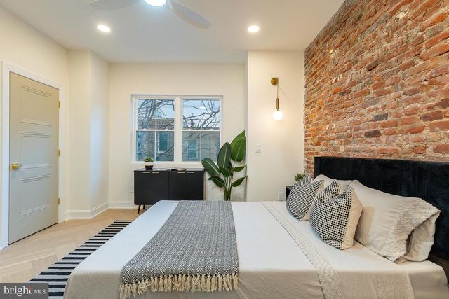 814 MOUNTAIN ST, Philadelphia, PA 19148