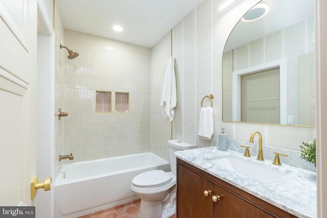 814 MOUNTAIN ST, Philadelphia, PA 19148