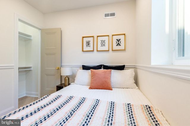 814 MOUNTAIN ST, Philadelphia, PA 19148