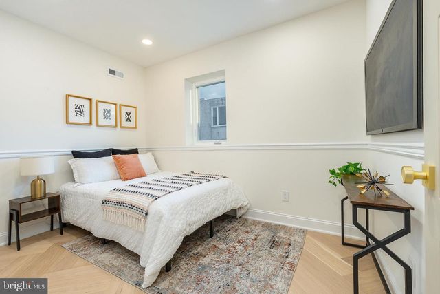 814 MOUNTAIN ST, Philadelphia, PA 19148