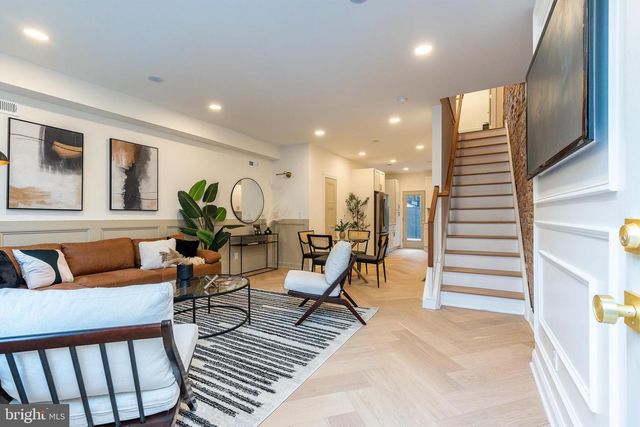 814 MOUNTAIN ST, Philadelphia, PA 19148