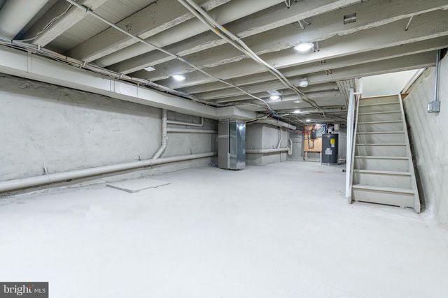 814 MOUNTAIN ST, Philadelphia, PA 19148