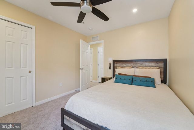 7054 JOANN KHAN DR, Elkridge, MD 21075