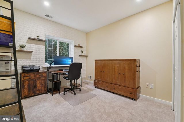 7054 JOANN KHAN DR, Elkridge, MD 21075