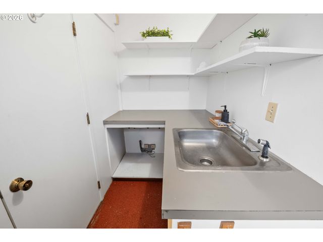 150 AVENUE U, Seaside, OR 97138