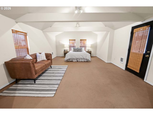 150 AVENUE U, Seaside, OR 97138