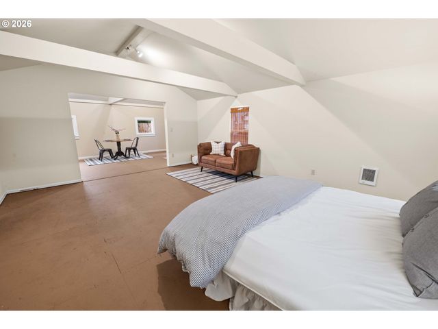 150 AVENUE U, Seaside, OR 97138
