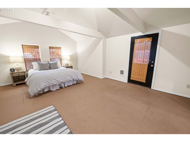 150 AVENUE U, Seaside, OR 97138
