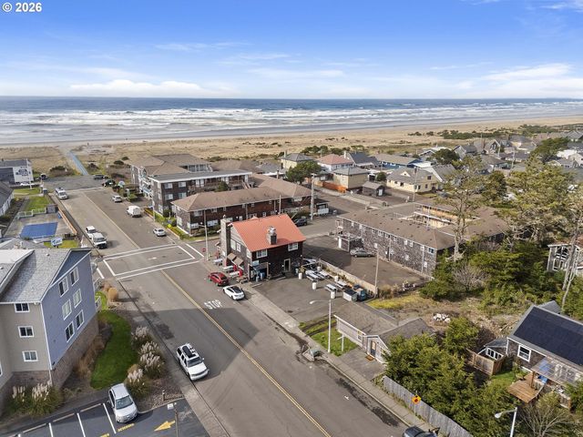 150 AVENUE U, Seaside, OR 97138