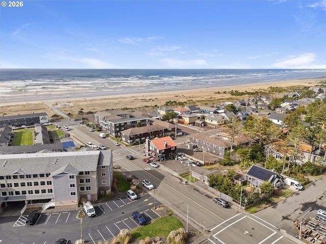 150 AVENUE U, Seaside, OR 97138