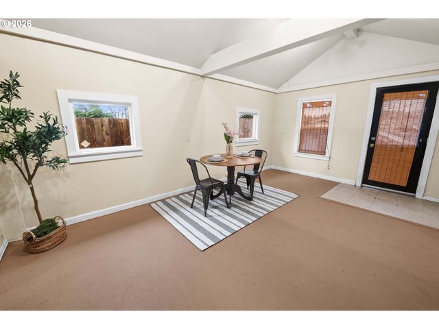 150 AVENUE U, Seaside, OR 97138