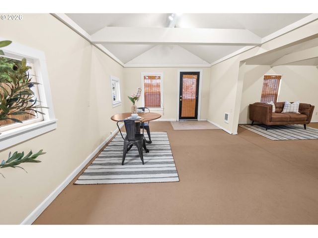 150 AVENUE U, Seaside, OR 97138