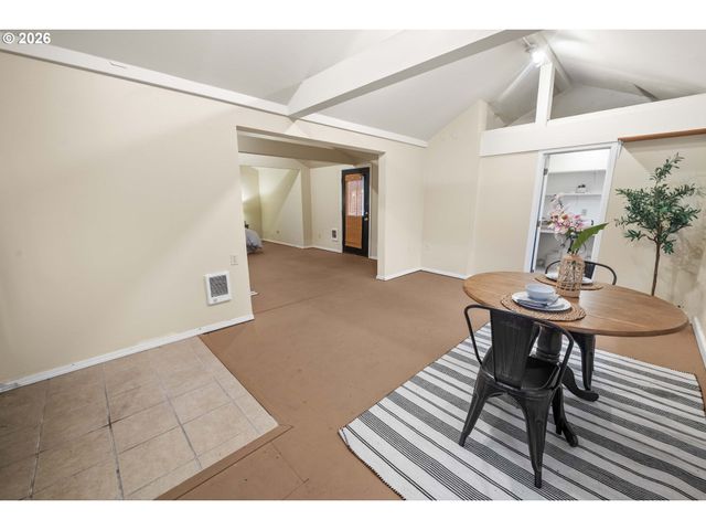 150 AVENUE U, Seaside, OR 97138