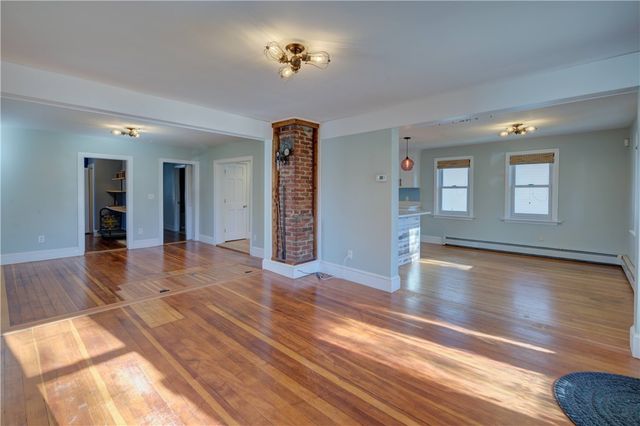 333 Greenwood Avenue, Warwick, RI 02886