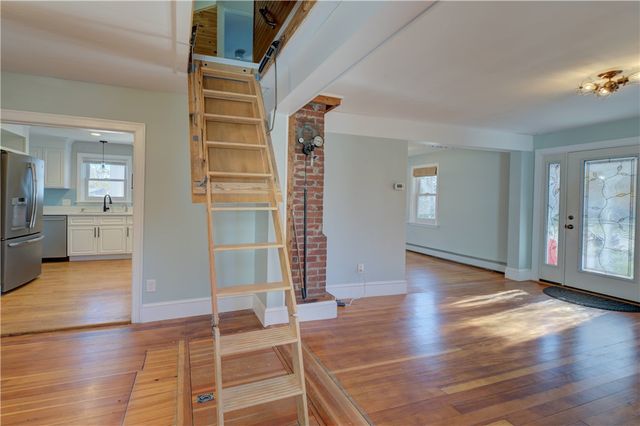 333 Greenwood Avenue, Warwick, RI 02886