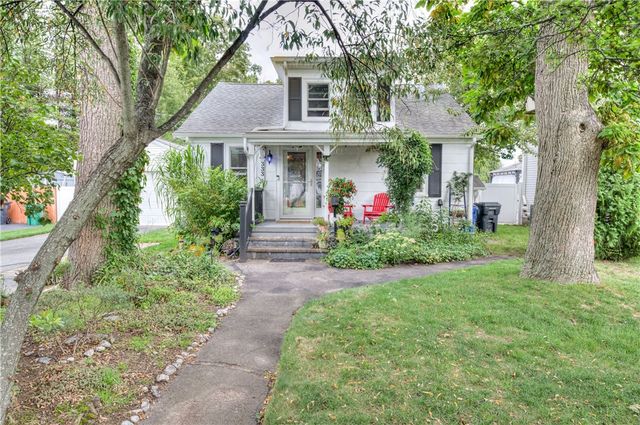 333 Greenwood Avenue, Warwick, RI 02886